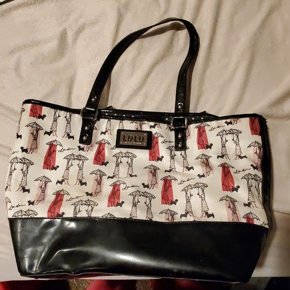 LULU purse